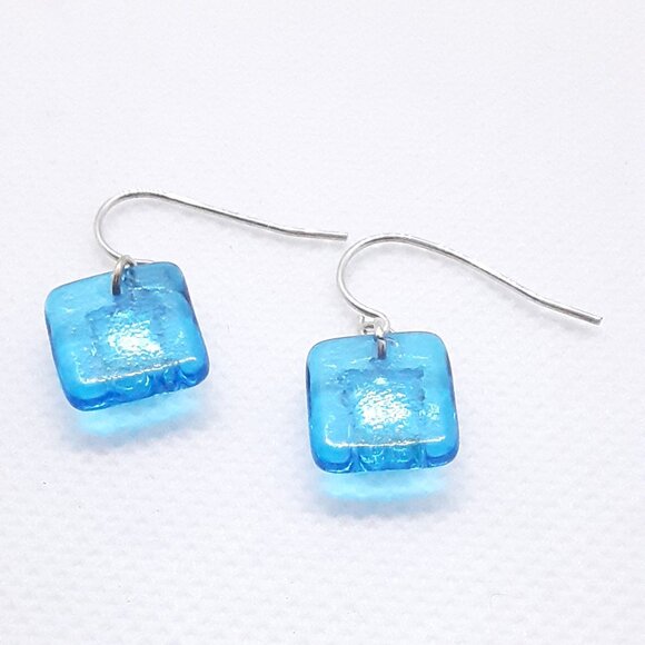 HOST PICK! CLOSET SALE!! New Sterling  silver Ocean blue Dichroic Glass Earrings - Picture 11 of 12